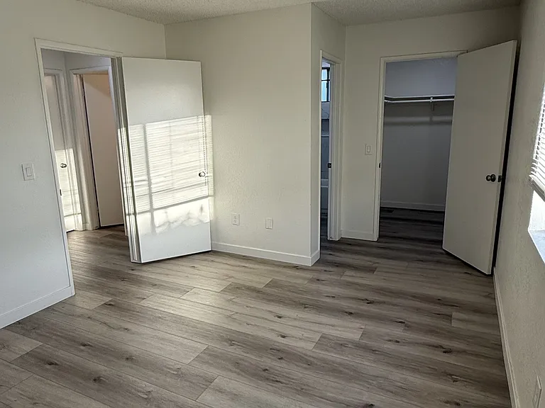 1394 Yucca Dr #C — Photo 24