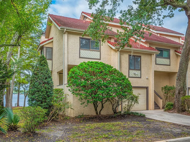 41 Marina Cove Dr — Photo 2