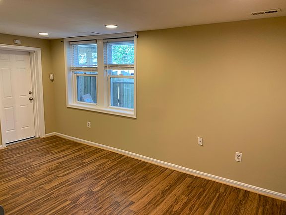 4th image of 2036 N Cleveland St #2