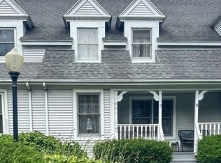 169 Main St APT 7, West Springfield, MA 01089