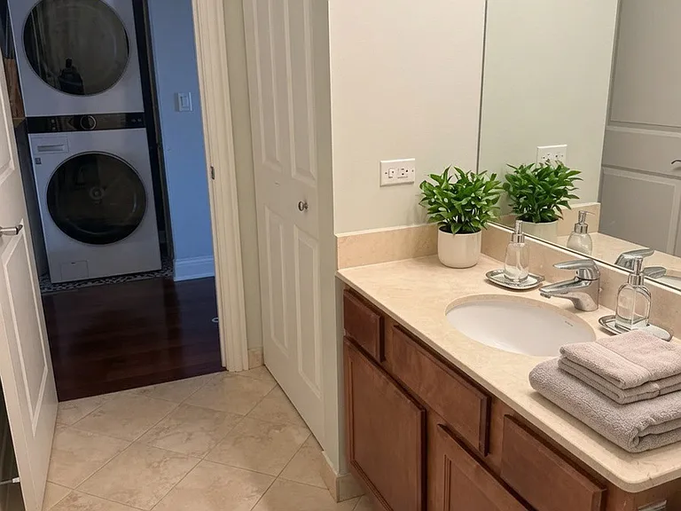 2243 N Lister Ave #401 — Photo 10