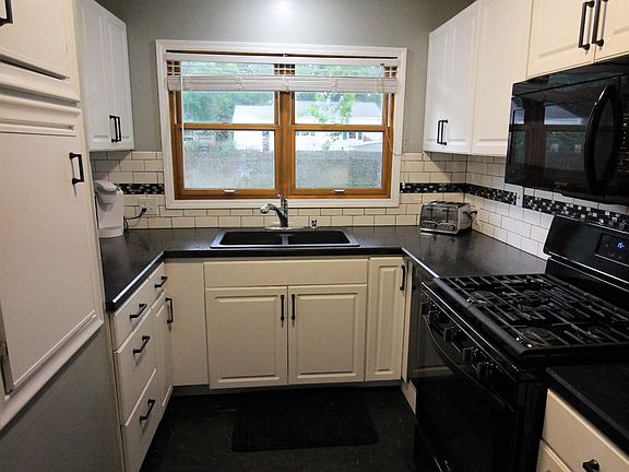5th image of 3020 Strauss Ct