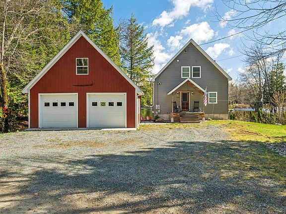 3rd image of 126 Cove Road