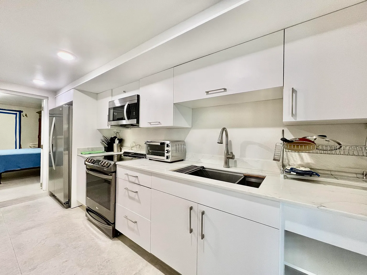 3 bed, $4,500 — Photo 3