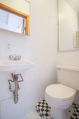 Rented by City Connections Realty | media 15