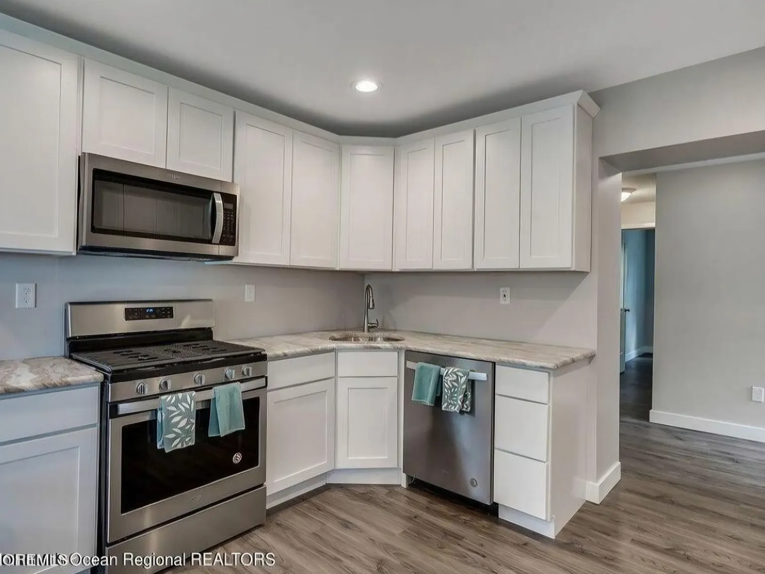 2108 Driscoll Rd — Photo 2