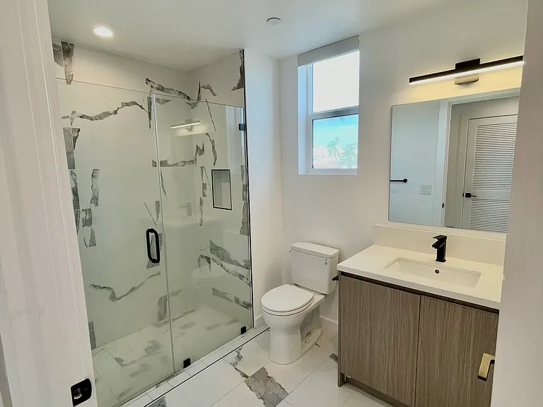 928 S Catalina St #6 — Photo 7