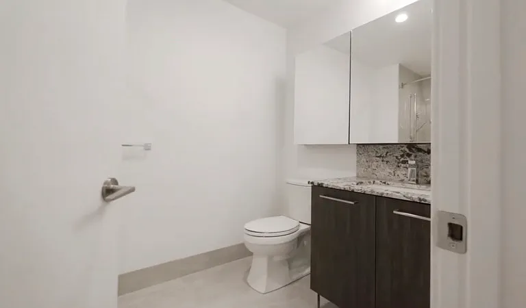 825 N Hudson Ave #1090 — Photo 1