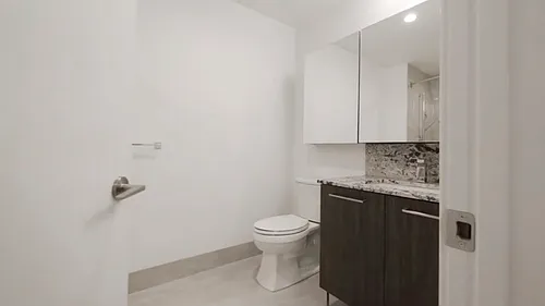 825 N Hudson Ave #1090 Photo 1