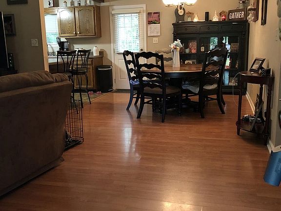 3rd image of 2755 22nd St NW