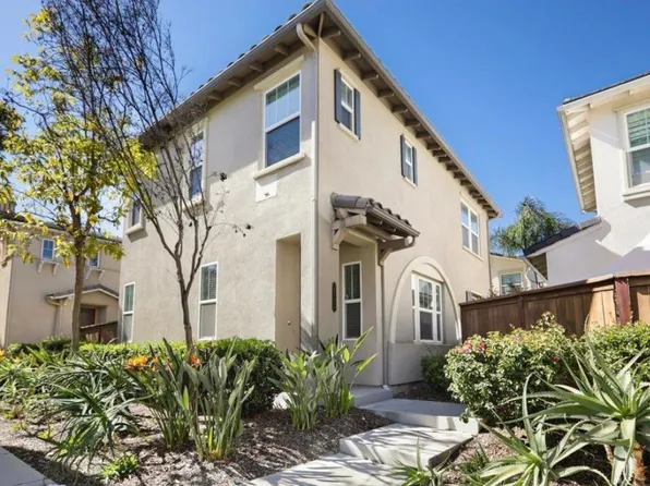 2136 Painted Desert Dr, Chula Vista, CA 91915