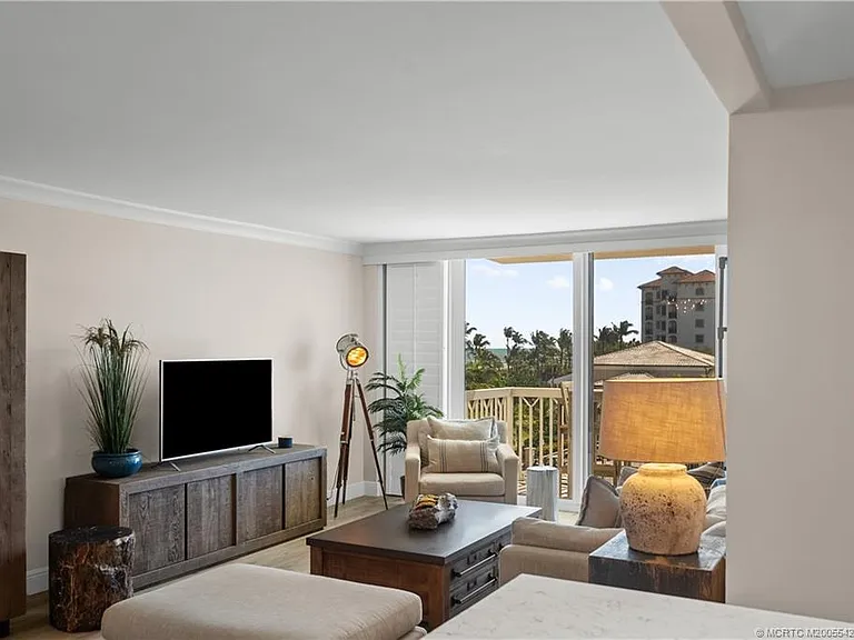 125 Ocean Ave #506 — Photo 12