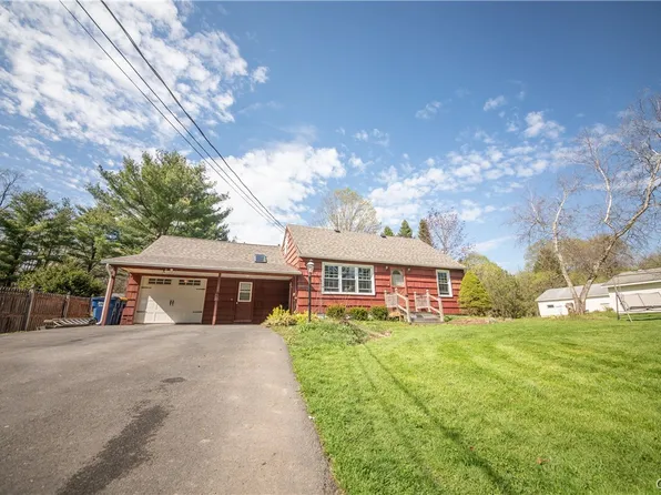 2613 Howlett Hill Rd, Marcellus, NY 13108