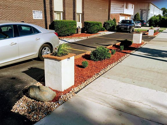 2nd image of 355 Bluff Ave APT 2D