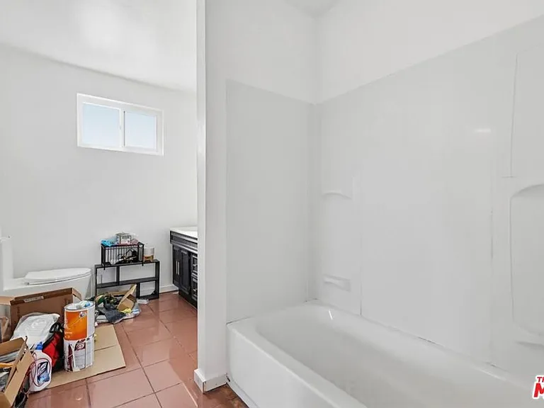 2200 Easy Ave — Photo 34