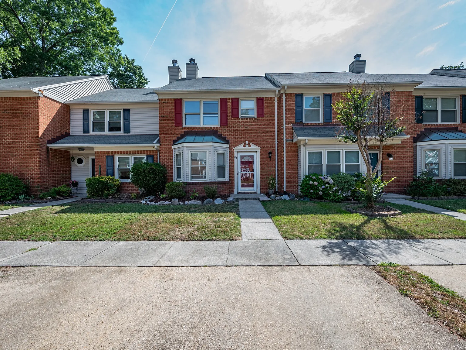 117 Kingsbridge Lane - 1 — Photo 1