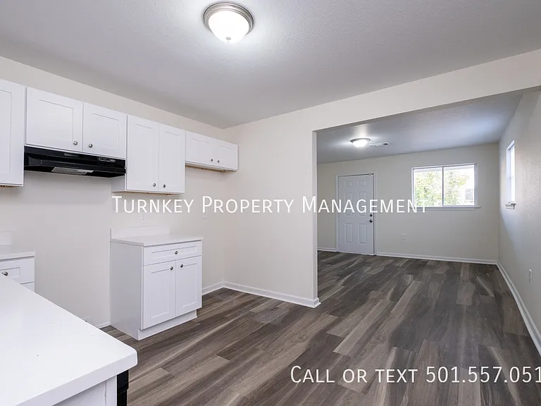 1626 Brown St #A — Photo 15