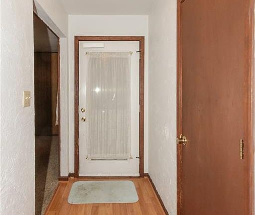 3rd image of 9174 Leroy Rd