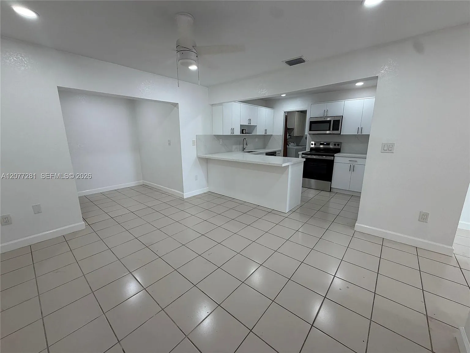 Margarita Twin Homes Cond — Photo 4