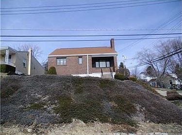 1st image of 2702 Tarbell St