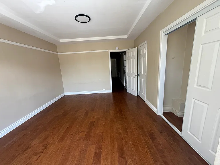 660 8th Ave #660 — Photo 8