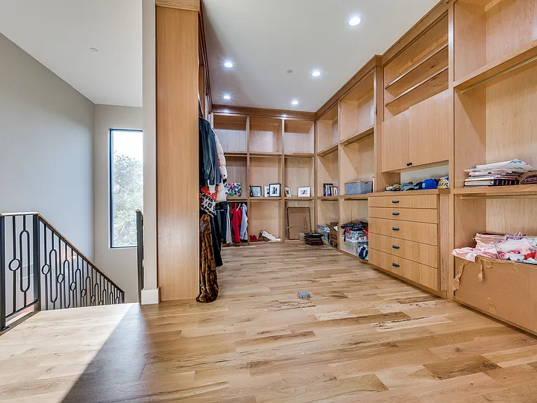 4215 Nashwood Ln — Photo 40