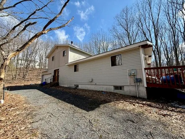1106 Grand Mesa Dr, Saylorsburg, PA 18353