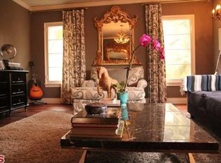 2010 Holly Hill Ter, Los Angeles, CA 90068