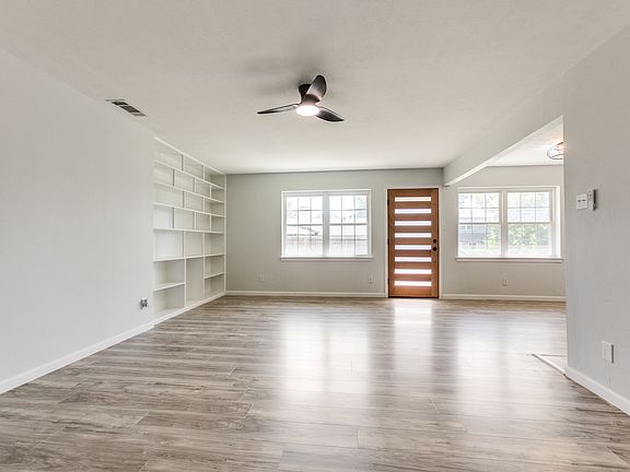 3rd image of 433 Beverly Dr