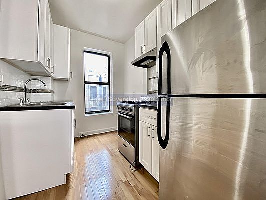 5th image of 1270 1st Ave #60