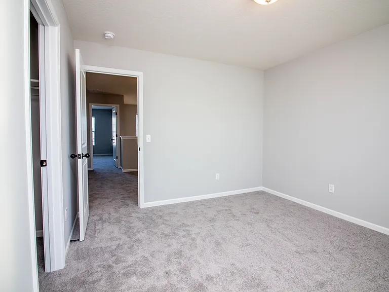 1003 W Hamilton Rd N — Photo 33