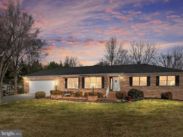 870 Cider Dr, Bunker Hill, WV 25413