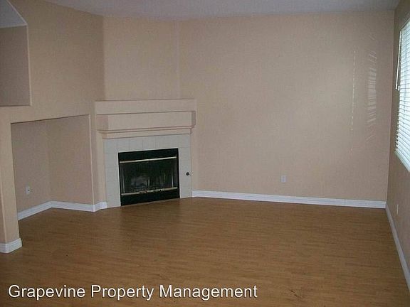 2nd image of 33581 Maplewood Ct