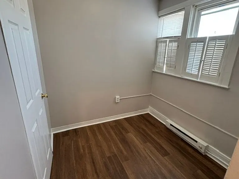 1332 Stevens Ave — Photo 10