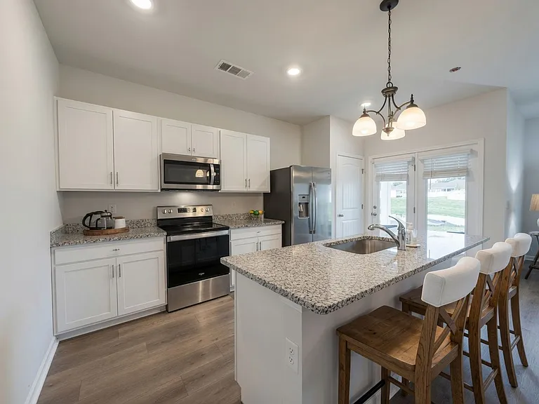 156 Olivia Cir — Photo 9