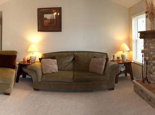 306 Atrium Ridge Ct, Saint Peters, MO 63304