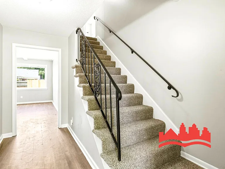 3281 Foxgate Dr — Photo 8