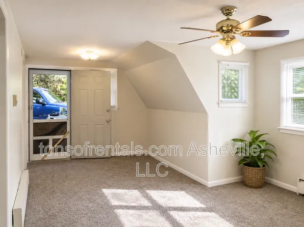 26 Craven Hill Cir #4, Black Mountain, NC 28711