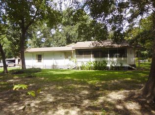 323 Canyon Park Ln, Onalaska, TX 77360