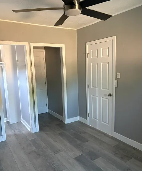 12010 Roseglen St — Photo 5