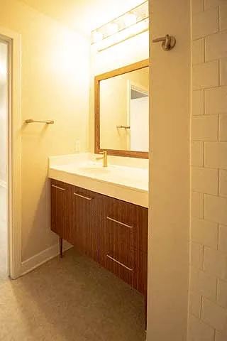 BenMar Apartments — Photo 97