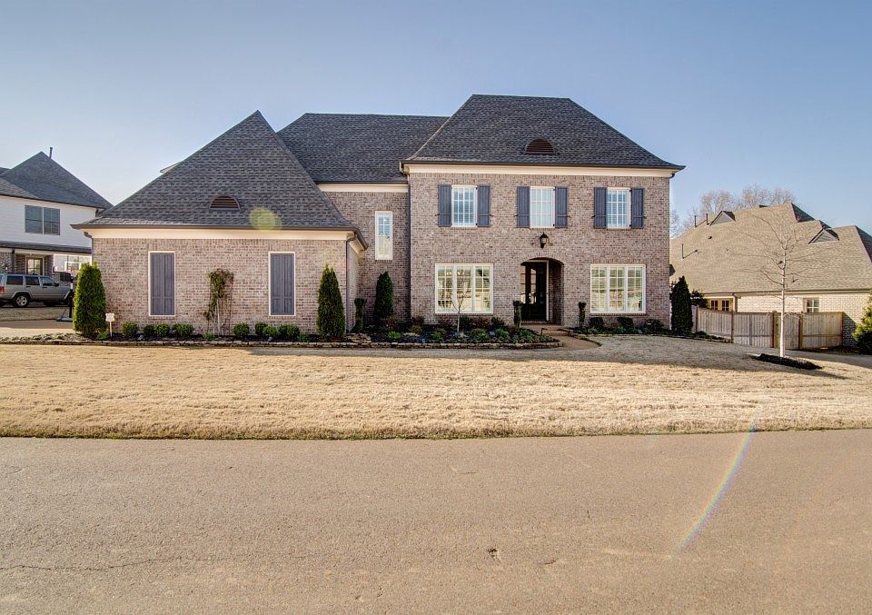 1st image of 704 Justana Dr