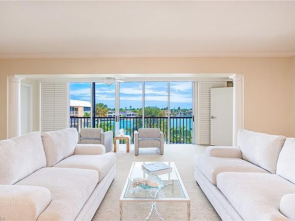 4th image of 3000 Gulf Shore BLVD N #409