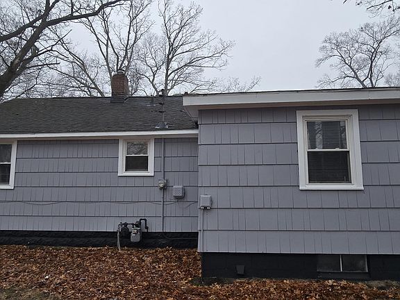 4th image of 142 Harrison Blvd