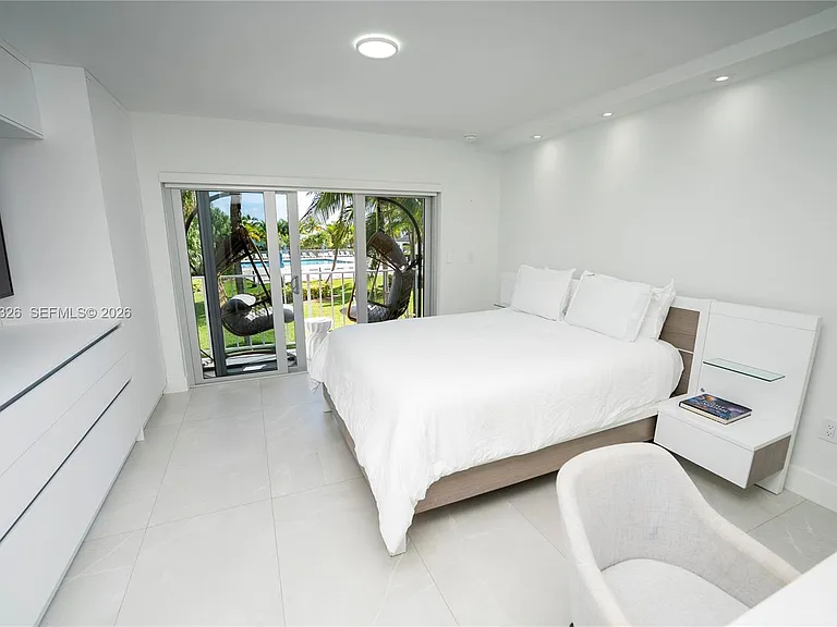 881 Ocean Dr #Townhouse 15 — Photo 6