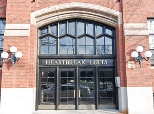 17 N Loomis St APT 3A, Chicago, IL 60607