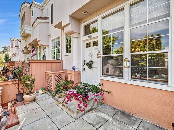 2nd image of 1010 S Volterra Way