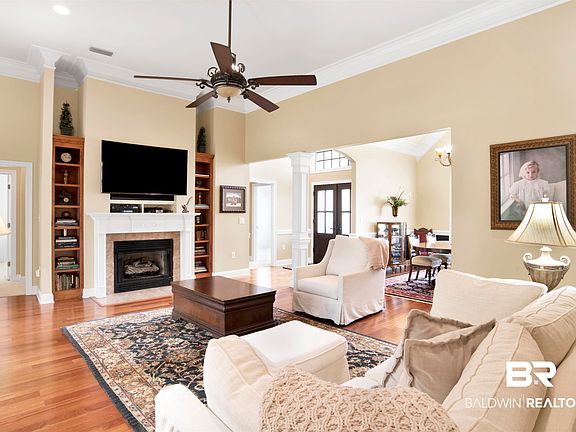 5th image of 25726 Ravenwood Cir