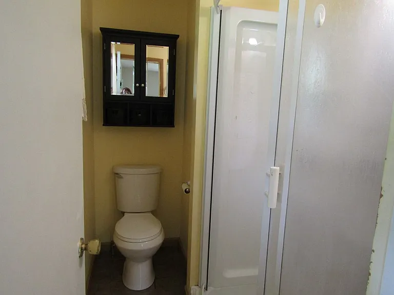 1820 Shiffler Ave — Photo 12