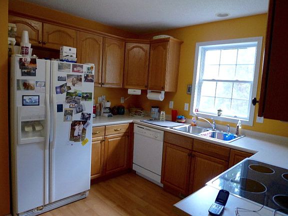3rd image of 2505 Silverbrook Ct #0